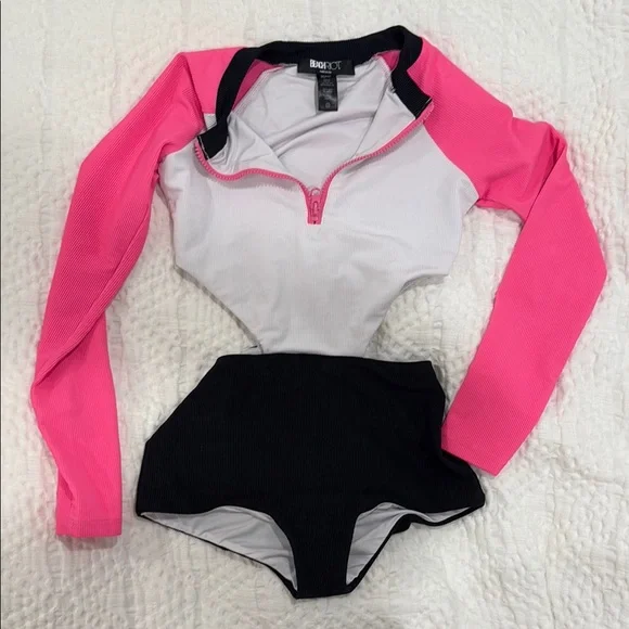 Beach Riot One Piece Rash Guard - Picture 5 of 6